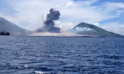 Δείτε την στιγμή της έκρηξης ηφαιστείου στην Παπούα – Νέα Γουινέα