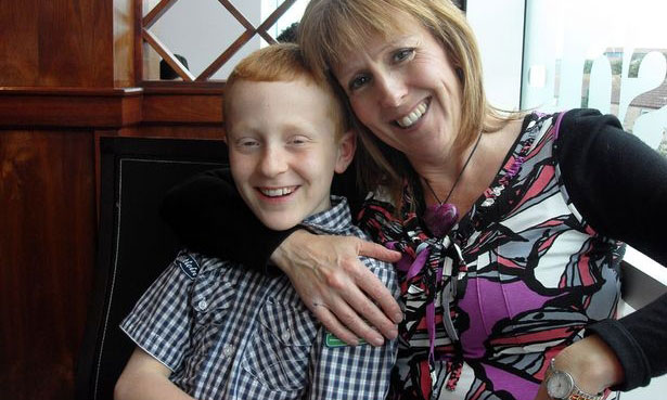 Σοκ στη Σκωτία: "Ο γιος μου αυτοκτόνησε γιατί είχε κόκκινα μαλλιά"!