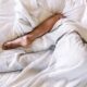 Γιατί τιναζόμαστε στον ύπνο μας | Ύπνος & Υγεία Ειδήσεις