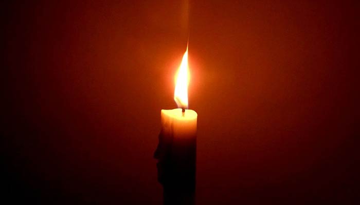 Ήξερες για ποιο λόγο ανάβουμε κερί στην εκκλησία;