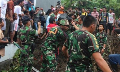Ινδονησία: Τραγικός απολογισμός από την κατολίσθηση με 24 νεκρούς
