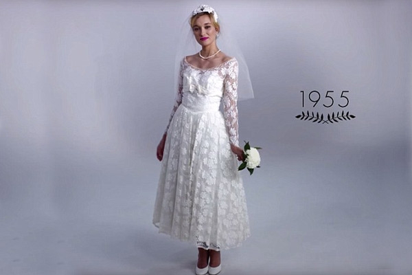 100 χρόνια με νυφικά φορεματα σε τρία λεπτά