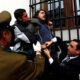 Χιλή: Συμπλοκή αστυνομικών με φοιτητές που «μπούκαραν» στο προεδρικό μέγαρο