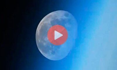 Από το «προνομιακό υψόμετρο» των 400 χιλιομέτρων, ο κοσμοναύτης κατέγραψε το μοναδικό φαινόμενο της «Σελήνης που χάνεται», καθώς ο φυσικός δορυφόρος της Γης κινείται πίσω από τα λεπτά ατμοσφαιρικά στρώματα του πλανήτη μας και εξαφανίζεται | Διάστημα Ειδήσεις