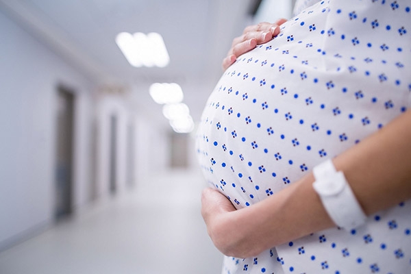 Περίπου μία στις τέσσερις κυήσεις καταλήγουν σε αποβολή | Εγκυμοσύνη & Τοκετός