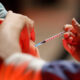Η Ιαπωνία δεσμεύεται για τη χορήγηση 140 εκ. ευρώ στο πρόγραμμα εμβολιασμού του ΠΟΥ