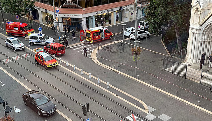 Γαλλία: Τρεις νεκροί και πολλοί τραυματίες μετά από επίθεση με μαχαίρι κοντά σε εκκλησία στη Νίκαια
