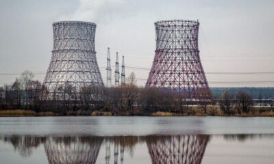 Ραδιενεργές ουσίες είναι πιθανόν να διαφύγουν από τον πυρηνικό σταθμό του Τσερνόμπιλ, επειδή το χρησιμοποιημένο πυρηνικό καύσιμο δεν μπορεί να ψυχθεί μετά την διακοπή της ηλεκτροδότησης