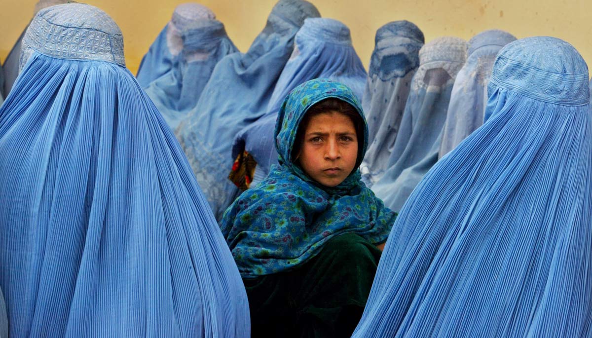 Όλες οι γυναίκες του Αφγανιστάν κινδυνεύουν με διωγμό
