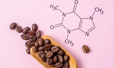 Τι ξέρουμε όμως πραγματικά για τον καφέ και τι επίδραση μπορεί να έχει στο σώμα μας ο διπλός εσπρέσο που πίνουμε το πρωί;