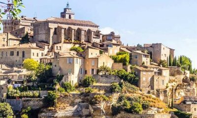 Σύμφωνα με το αμερικανικό τουριστικό περιοδικό «Travel and Leisure» ένα χωριό ονόματι Γκόρντ (Gordes) της Γαλλίας, είναι το πιο όμορφο χωριό στον κόσμο